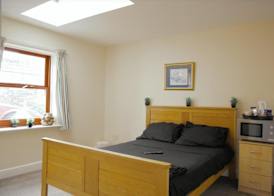 Cosy & Modern 1 Bed Studio 3