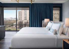 The Oaklander Hotel, Autograph Collection 3
