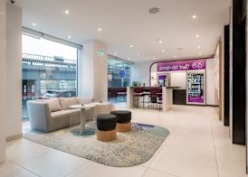 YOTEL Porto 4