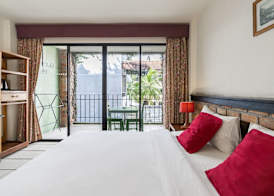 Motive Cottage Resort 5