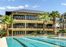 LionsDive Beach Resort 5