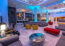 Nicholas Color Hotel 3