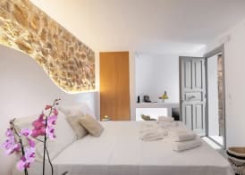 Legendary Suites 3