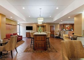 Best Western Colonial Inn 4