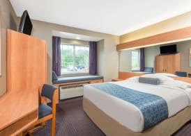 Microtel Inn & Suites by Wyndham Hazelton/Bruceton Mills 3