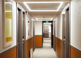Best Western The Hotel Versailles 4