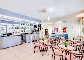 HOTEL OLIVER 4