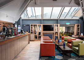 Holiday Inn Express EDINBURGH AIRPORT by IHG 5