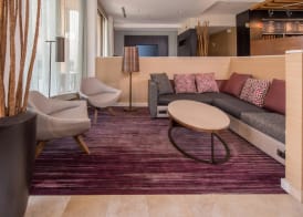 Courtyard by Marriott Fairfax Fair Oaks 2