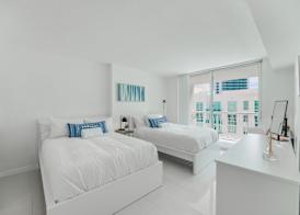 The Club at Brickell Bay 5