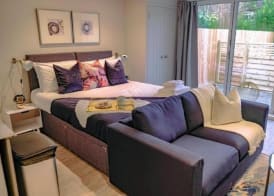 Catharine House by condokeeper 4