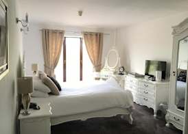 Stone trough hotel 5