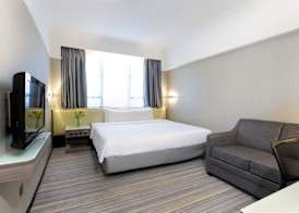 Panda Hotel 4