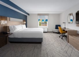 Holiday Inn Express & Suites WILLIAMSBURG by IHG 4
