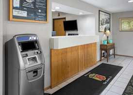 Super 8 by Wyndham New Stanton 3