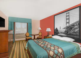Super 8 by Wyndham Chico 5