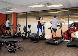 Courtyard by Marriott Calgary South 4