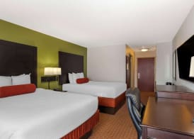 Best Western Plus Hopewell Inn 5