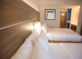 Holiday Inn Express EASTON by IHG 4