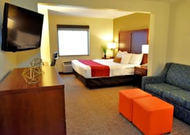 Comfort Inn & Suites Greenville I-70 4
