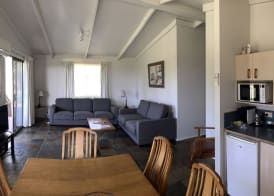 Hunter Valley Resort, Hunter Farm Adventure Centre & 4 Pines at the Farm 3