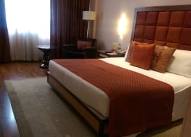 Vivanta Bengaluru Residency Road 5