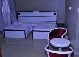 Pavillion Hotel 4