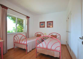 Stylish and Well-equipped, Private Pool, Close to Amenities, Free AC & Wifi 2