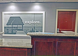 Hampton Inn & Suites Norfolk-Airport 2