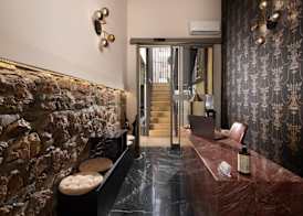 Living Yard Acropolis 2