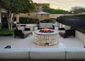 Sonesta Select Dallas Central Expressway 4