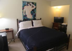 Bed and Breakfast in Hollywood Hills 5
