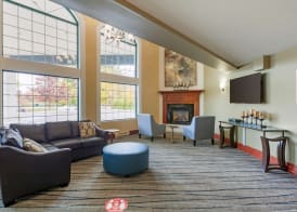 Best Western Plus Orillia Hotel 2