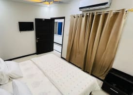 Hotel 11 5