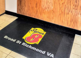 Super 8 by Wyndham Richmond/Broad Street 3