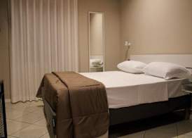 Business Hotel 2