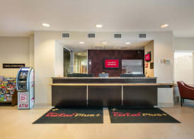 Red Roof Inn PLUS+ Boston - Logan 4