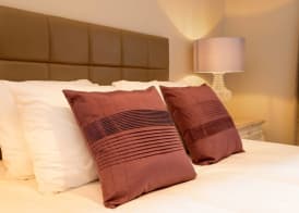 JOIVY Gorgeous Stockbridge Apt With Underground Parking 4