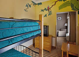Holiday Inn Express & Suites BYRON by IHG 4