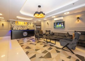 Comfort Suites Hotel 2
