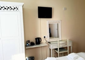 The Langtry Hotel 5