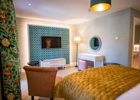 Dewars Restaurant and Rooms 3