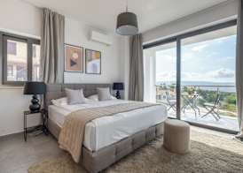 3-bdr Villa With Stunning Infinity Pool 3