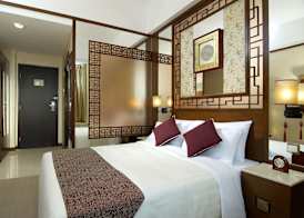 Lan Kwai Fong Hotel - Kau U Fong 5