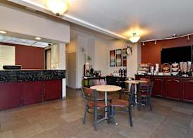 Clackamas Inn and Suites 2