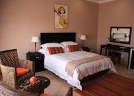 Attaché Guest Lodge & Health Spa 3