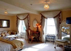 La Haule Manor 4