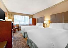 Best Western Plus Barclay Hotel 5