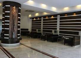 Hotel The Hans - Connaught Place, New Delhi 4
