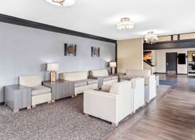 Red Lion Hotel Portland Airport 3